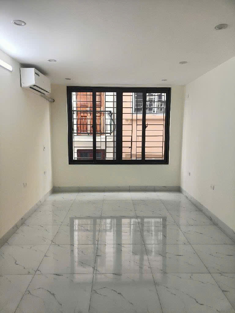 BÁN NHÀ HÀO NAM, ĐỐNG ĐA 35M2, 5 TẦNG, GIÁ TỐT 7.2 TỶ - NGÕ THÔNG, KINH DOANH